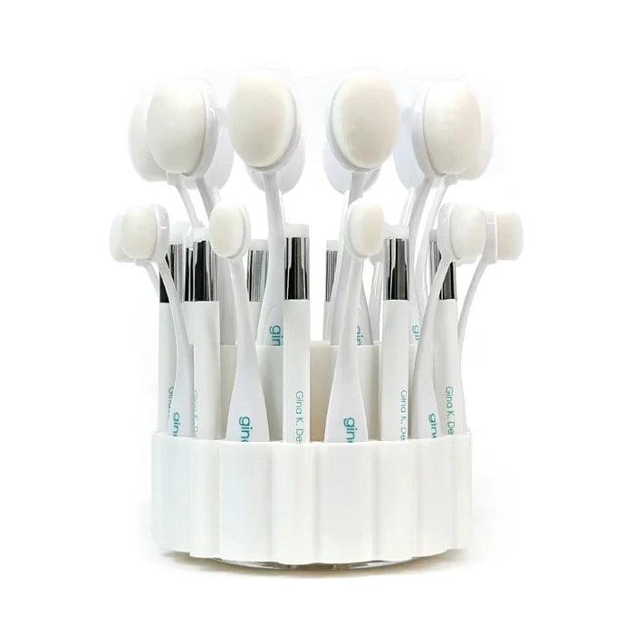 Gina K. Designs - Tool - Brush Bucket Blending Brush - KIT. Available at Embellish Away located in Bowmanville Ontario Canada.