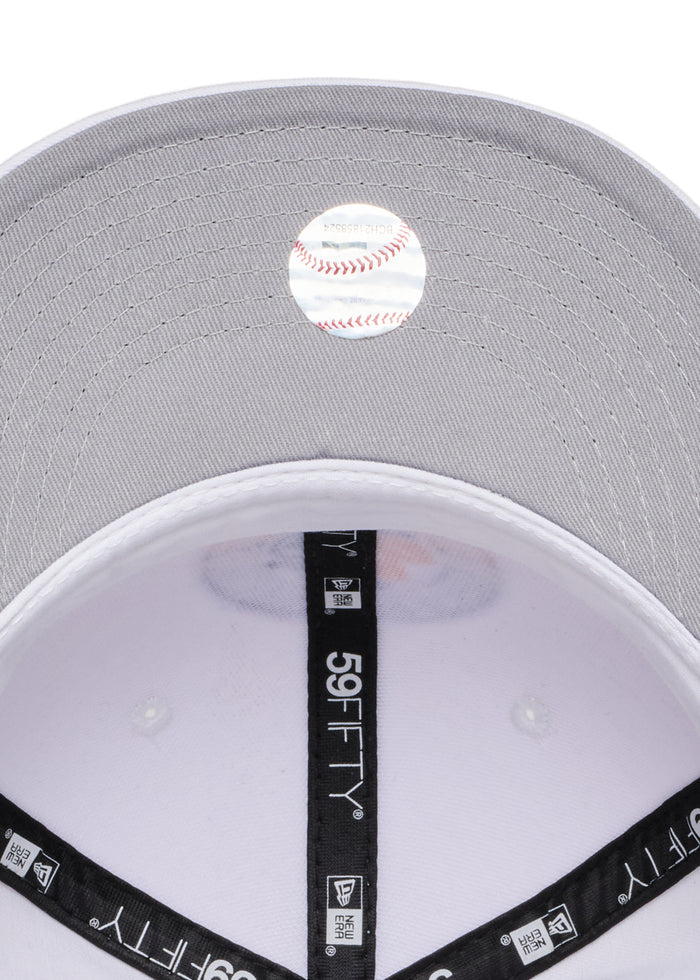 Montréal Expos White w/ Contrast Stitch Olympique Stadium