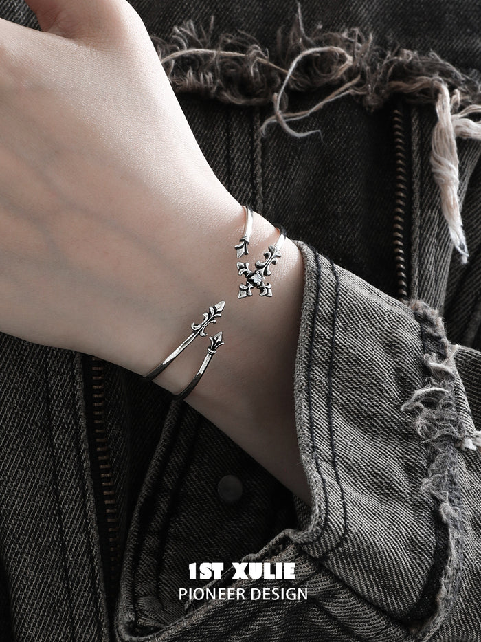 1STXULIE Superior Niche Iris Collection Retro Cross Bracelet T5892