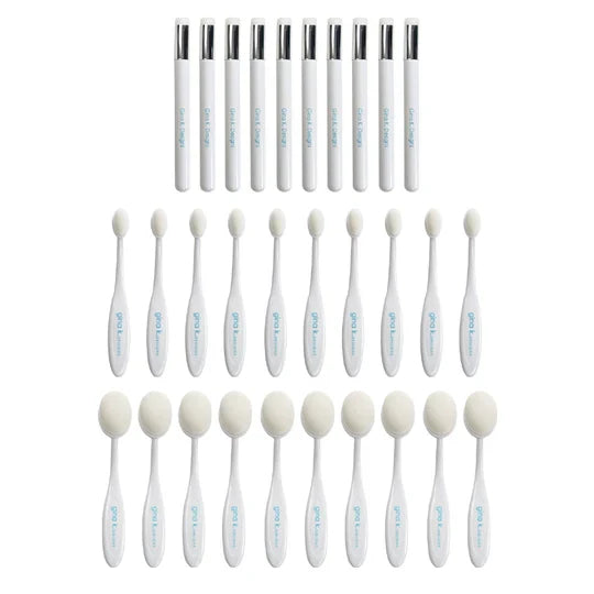 Gina K. Designs - Tool - Brush Bucket Blending Brush - KIT. Available at Embellish Away located in Bowmanville Ontario Canada.