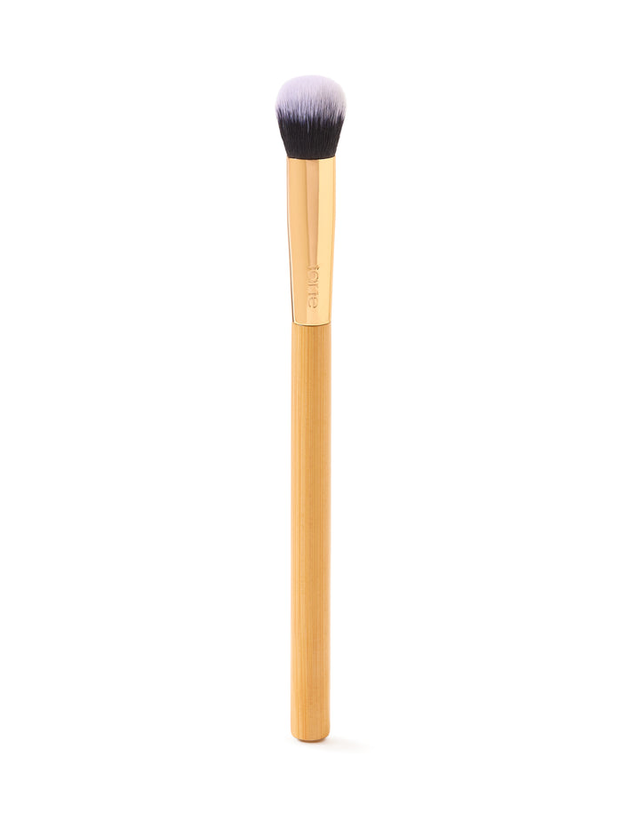 medium full coverage concealer brush