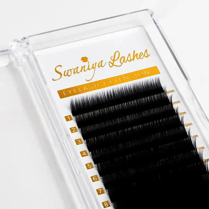 Volume Eyelashes| Swaniya Lashes