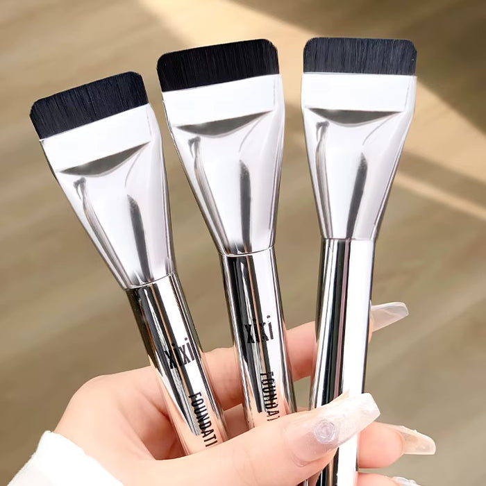 xixi - Flat Head Foundation Brush
